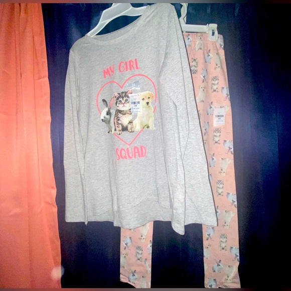 New matching outfit - Picture 1 of 2